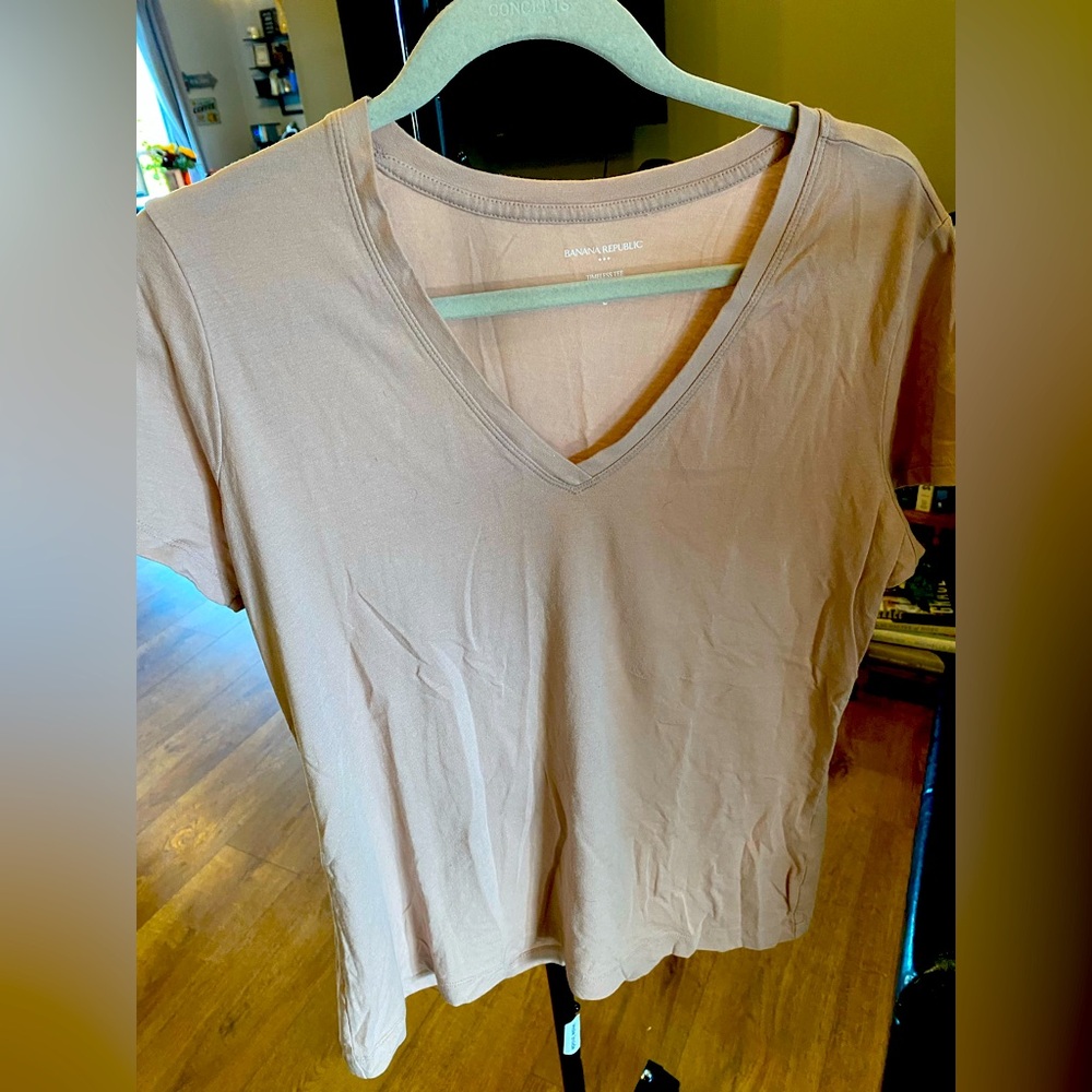 Banana Republic V-Neck Tee - Light Brown